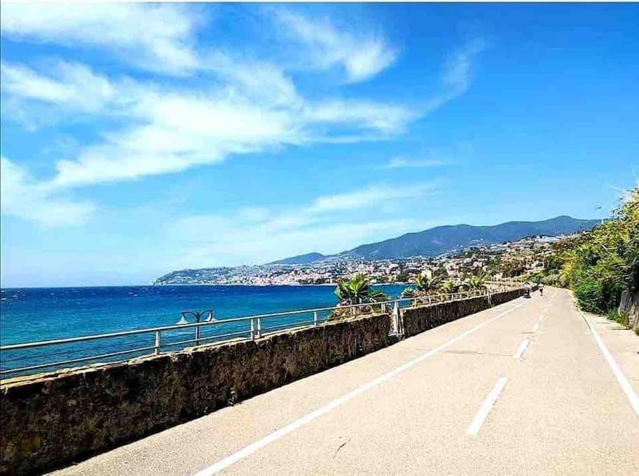 Special Home Vista Mare E Parcheggio Privato Sanremo Exteriér fotografie