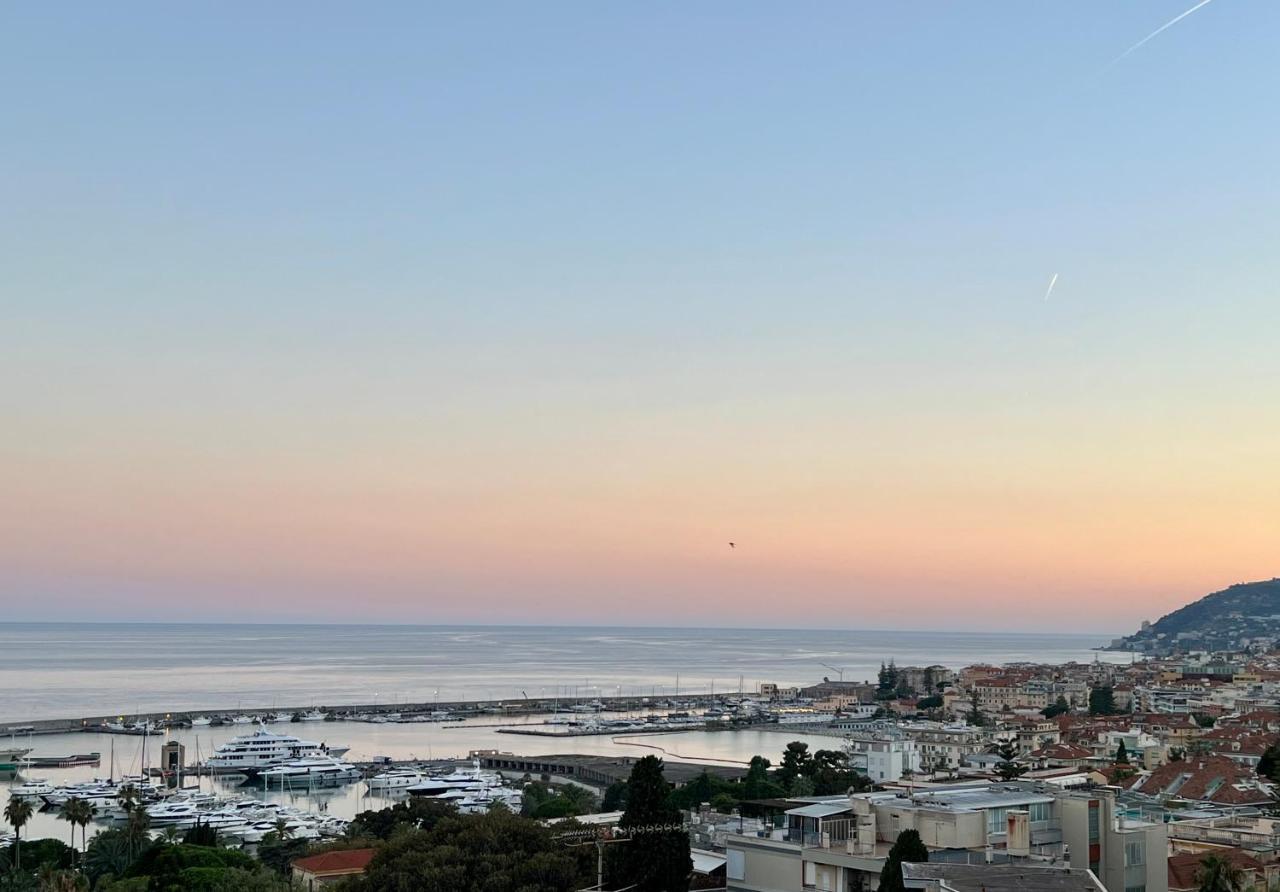 Special Home Vista Mare E Parcheggio Privato Sanremo Exteriér fotografie