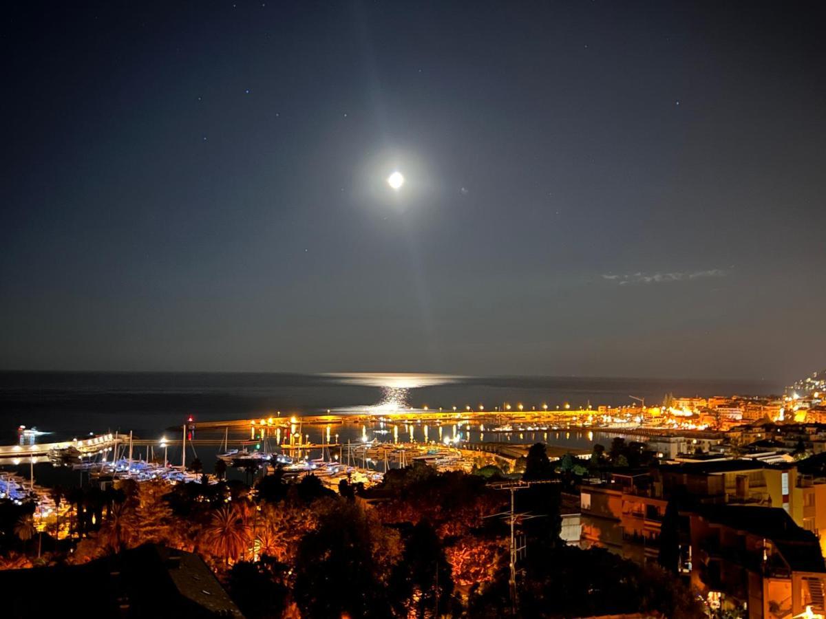 Special Home Vista Mare E Parcheggio Privato Sanremo Exteriér fotografie